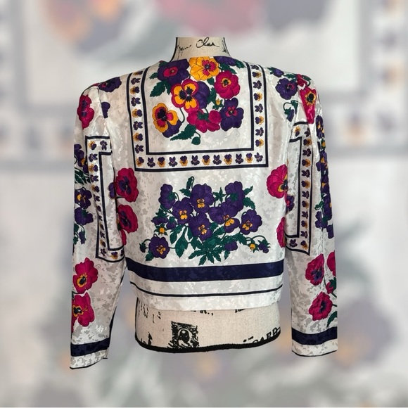TONI Vintage Crop Floral Print Shacket Size 10P USA - Picture 3 of 7